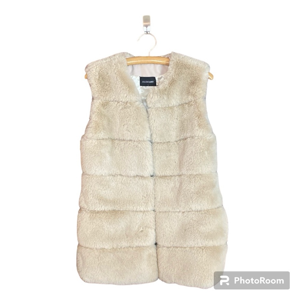 Dolce Cabo Faux Fur Vest Womans Cream Buff Size Small Boho Comfy Girls Night Out